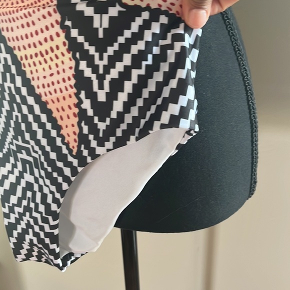 Swimsuit - Picture 2 of 4